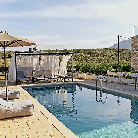 Sirena Villa *